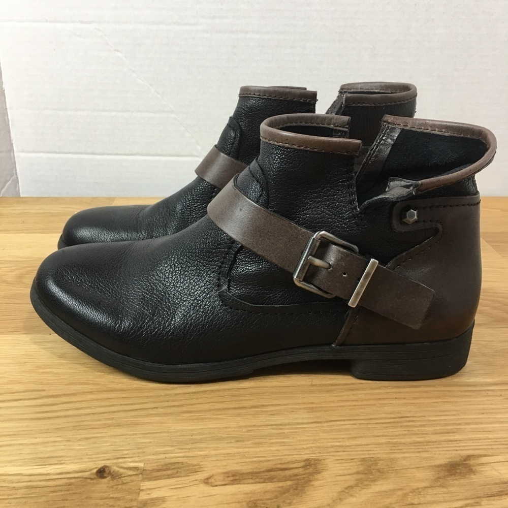 BCBGeneration Leather Moto Ankle Boots Black Brown Buckle Women’s 8.5